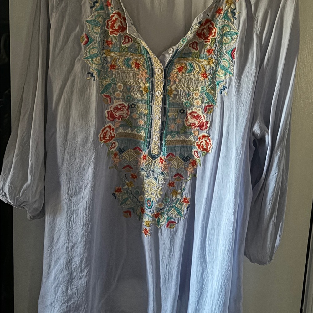 Johnny was light cotton embroidered blouse in great condition